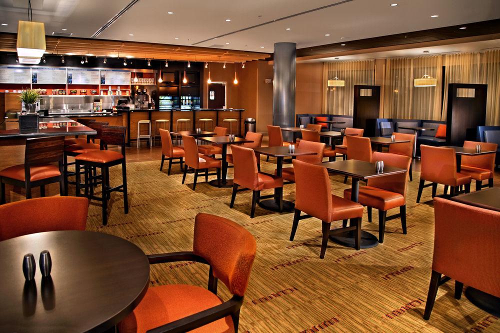 Отель Courtyard By Marriott Стюарт Экстерьер фото
