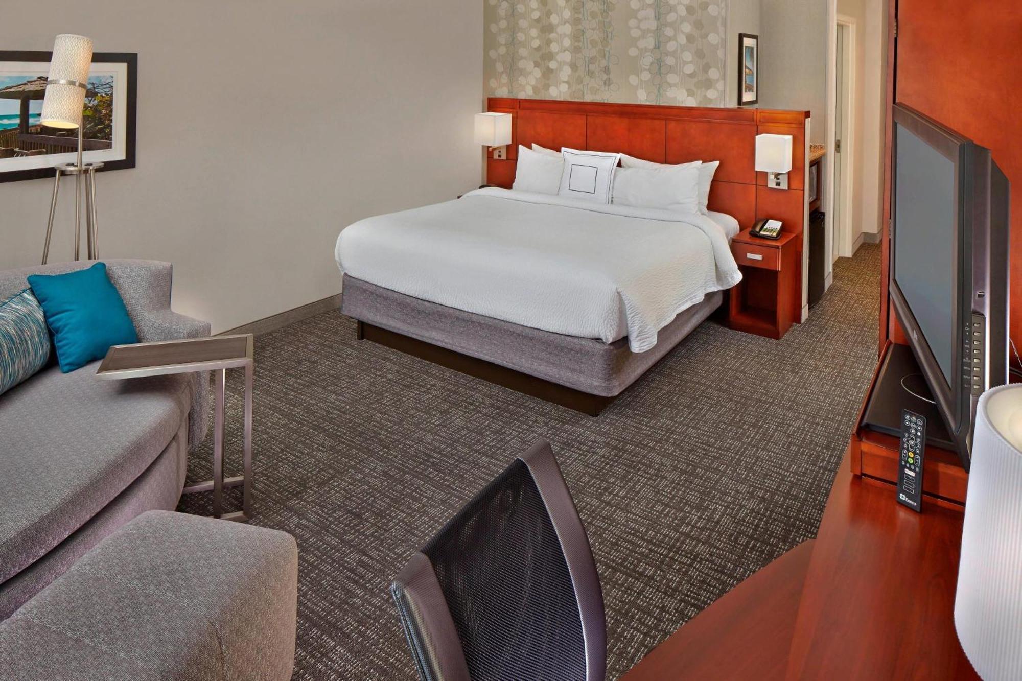 Отель Courtyard By Marriott Стюарт Экстерьер фото