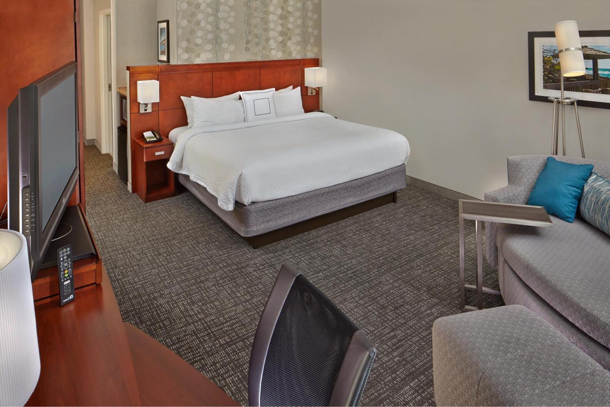 Отель Courtyard By Marriott Стюарт Экстерьер фото
