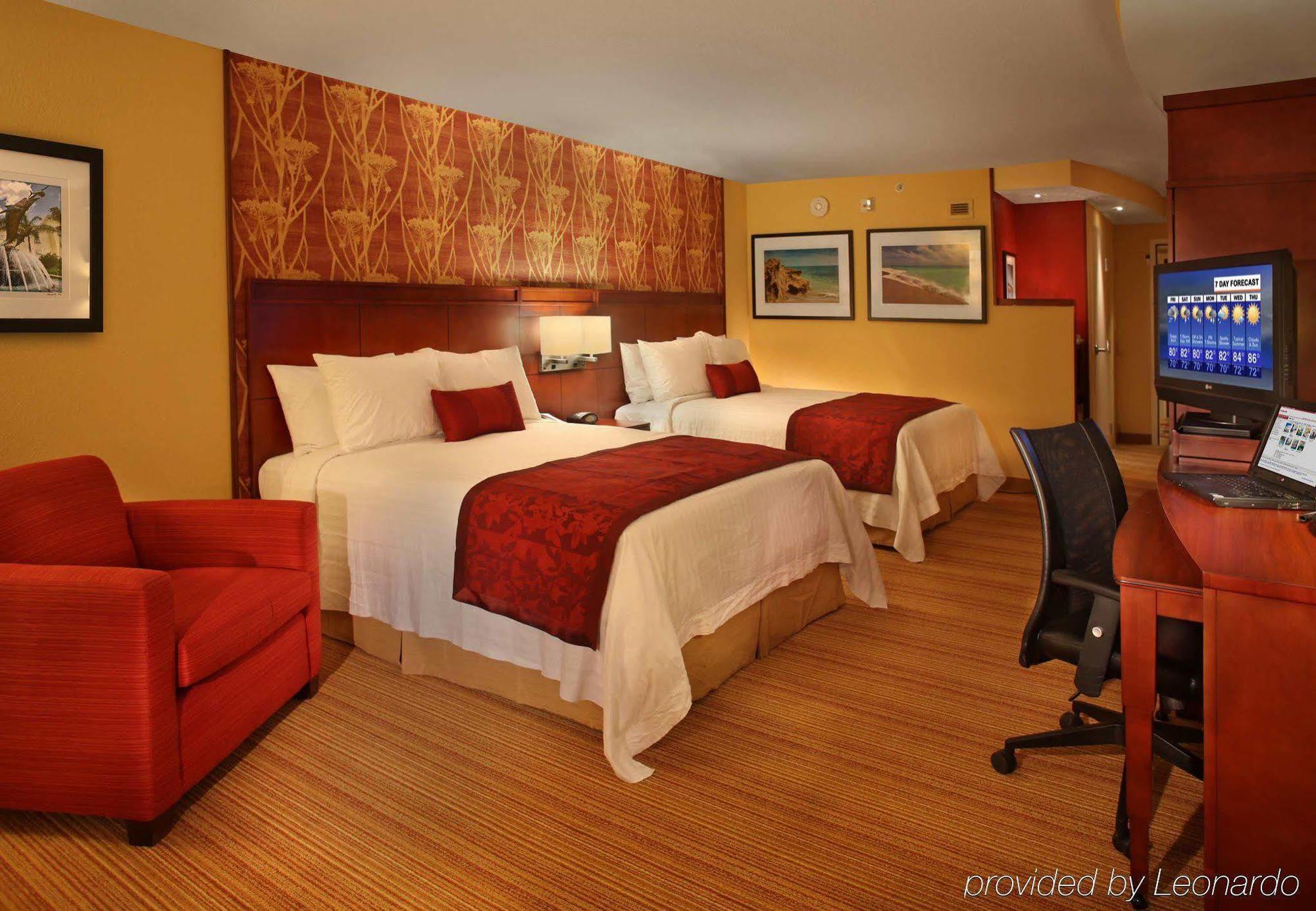 Отель Courtyard By Marriott Стюарт Экстерьер фото