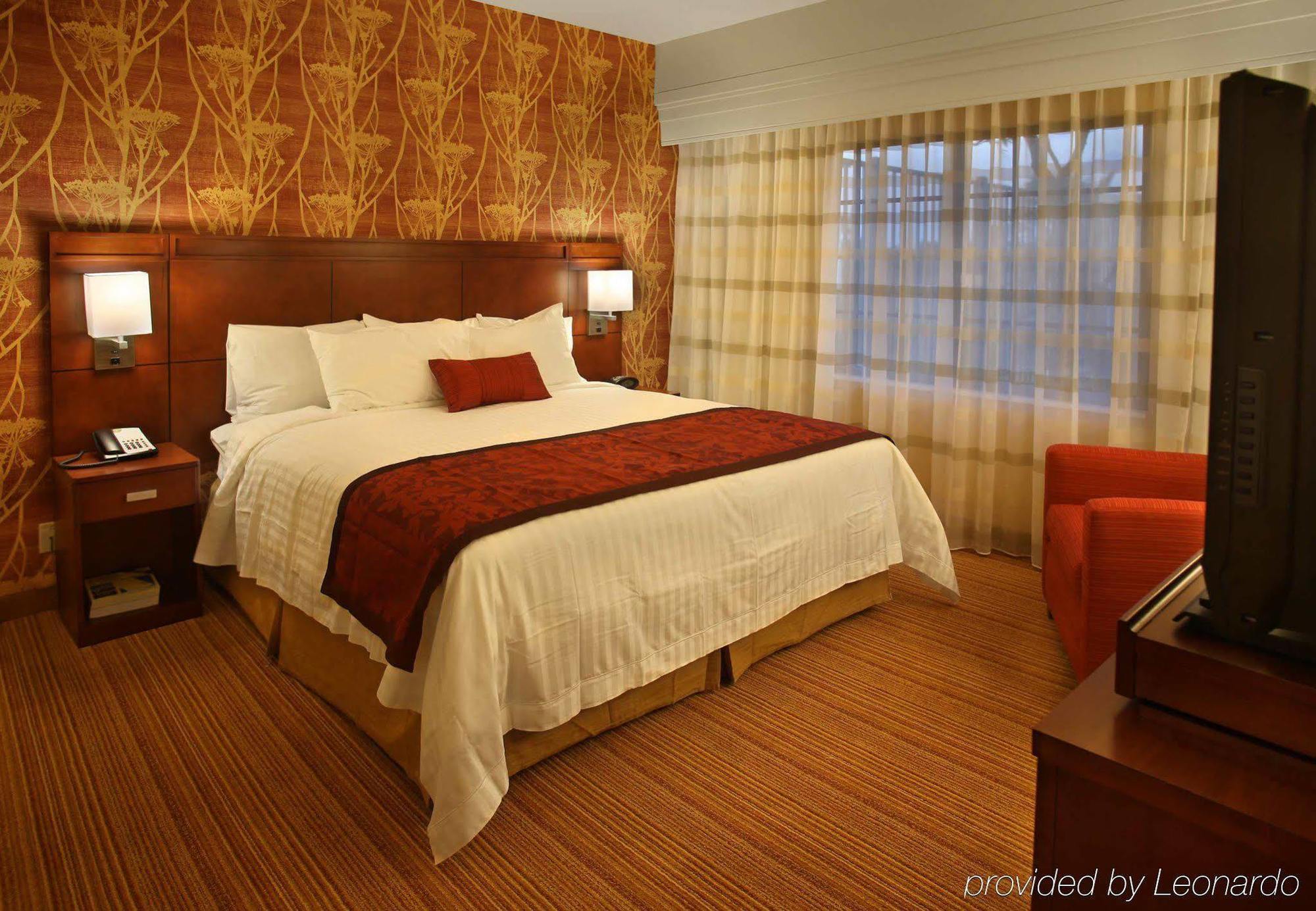 Отель Courtyard By Marriott Стюарт Экстерьер фото