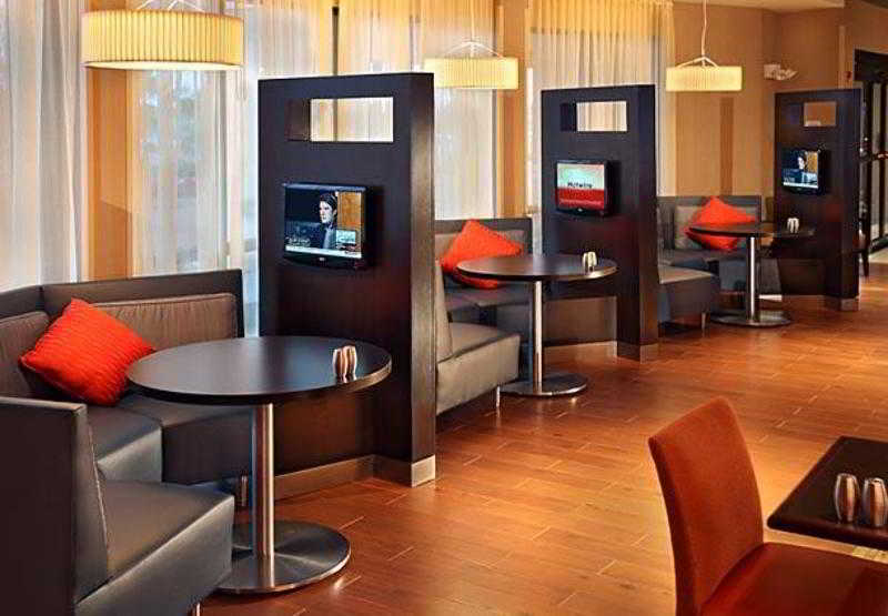 Отель Courtyard By Marriott Стюарт Экстерьер фото