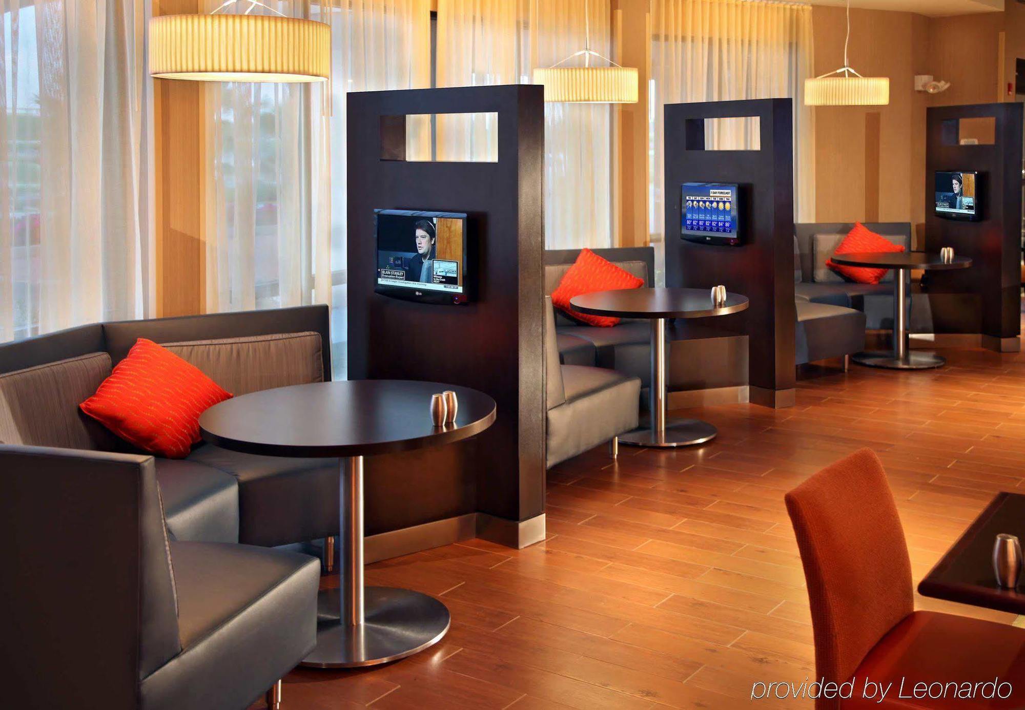 Отель Courtyard By Marriott Стюарт Экстерьер фото